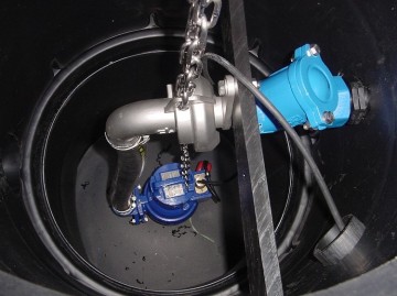 51000197  binnenkant met pomp 1