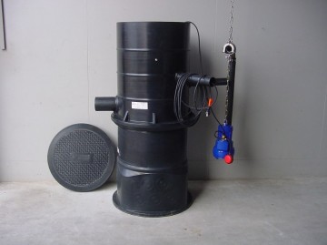 51000197 buitenkant pomp langs put 1